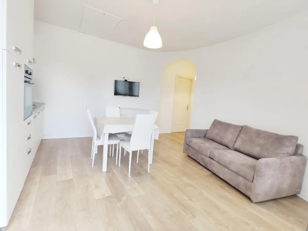 Villa De Mari Lido di Jesolo Apartment